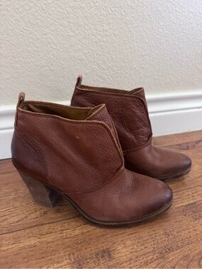 Lucky Brand Brown Leather Size 8 Boots